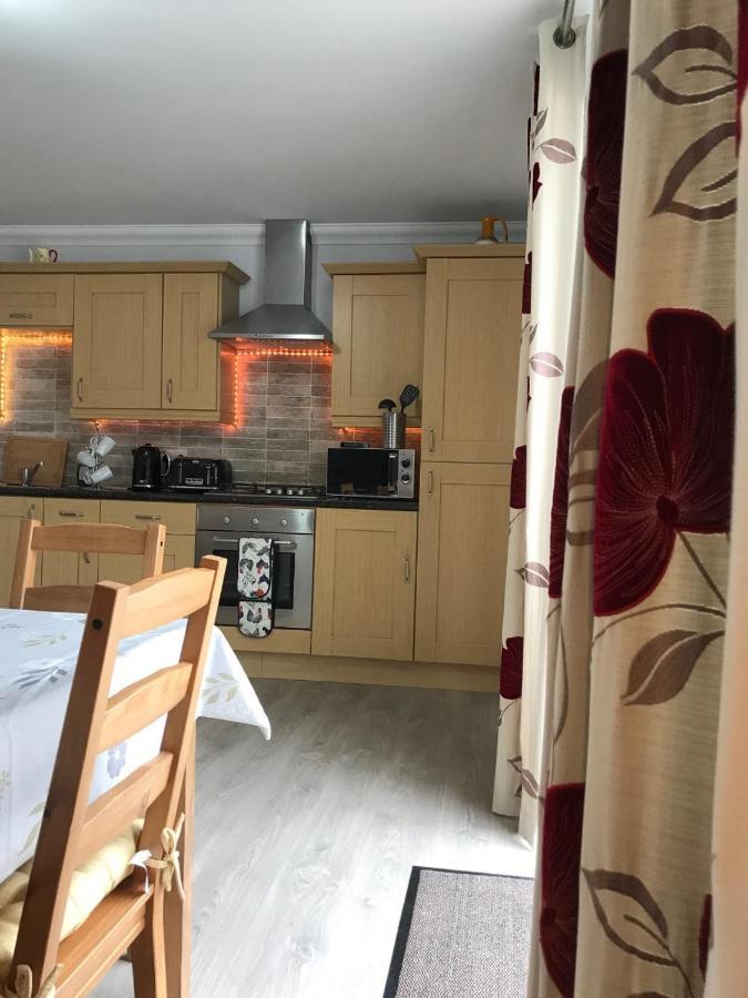 Carney Apartment Ардара Екстериор снимка